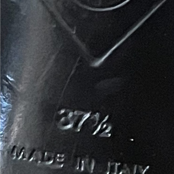 🔥Sale 🔥 Chanel Black Leather/Suede CC Pointed Toe Ankle Booties - Picture 11 of 11